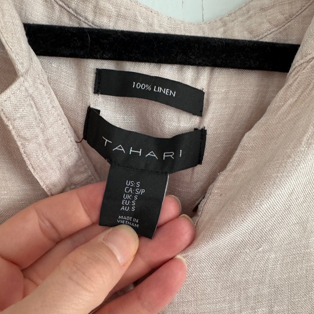 Sleeveless Beige Linen Button Down Top - Picture 2 of 4